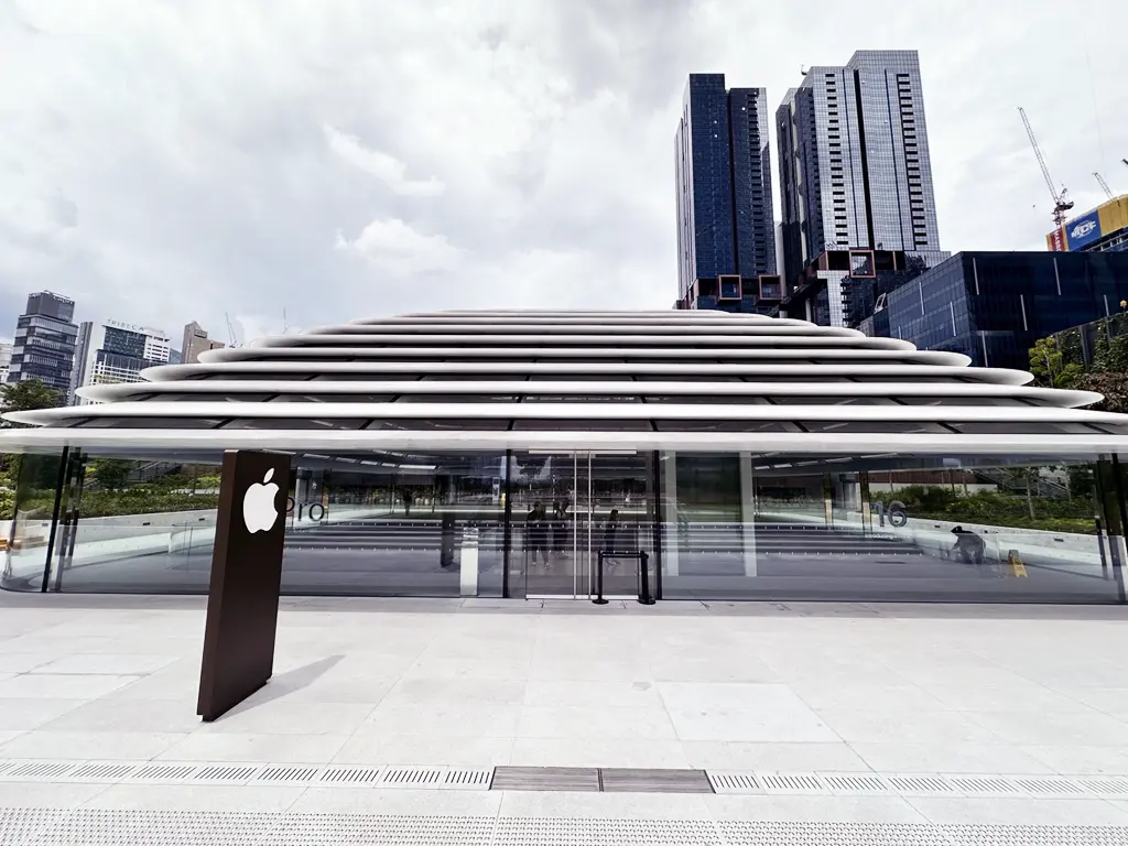 Apple store rooftop park entrance, The Exchange TRX