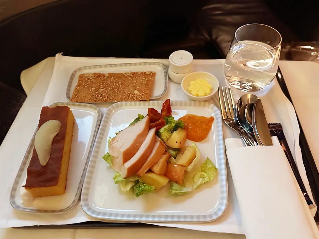 "Book the Cook" starter, bread and dessert, Singapore Airlines SQ22 SIN-EWR A350-900ULR