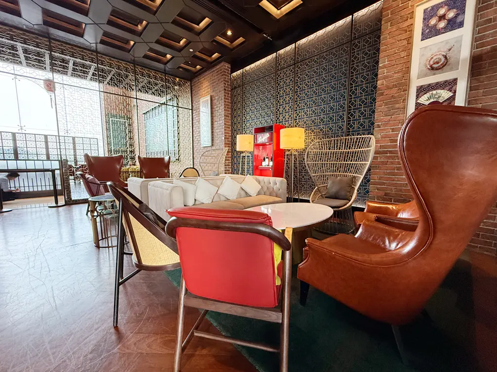 Mann lounge seating, Four Points by Sheraton Kuala Lumpur, Chinatown