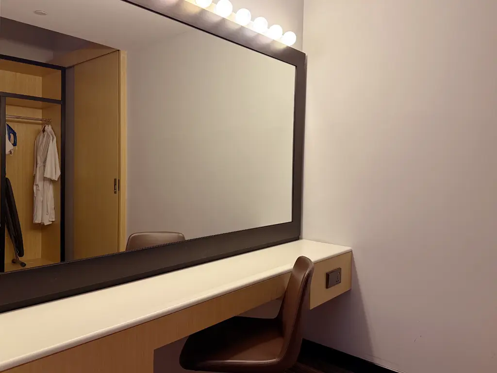 Suite dressing table, Four Points by Sheraton Kuala Lumpur, Chinatown