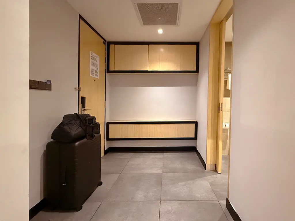 Foyer at suite entrance, Four Points by Sheraton Kuala Lumpur, Chinatown