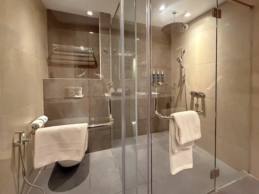 1 Bedroom Suite's separate shower and toilet, Four Points by Sheraton Kuala Lumpur, Chinatown