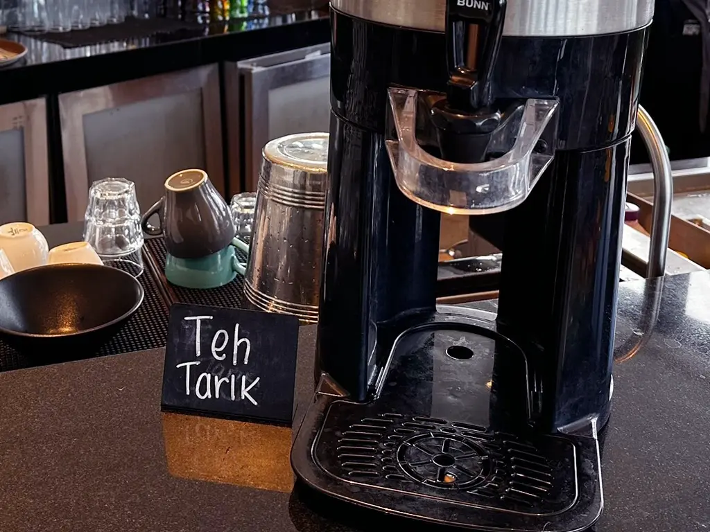 Teh tarik station at TRACE Restaurant & Bar, Element Kuala Lumpur