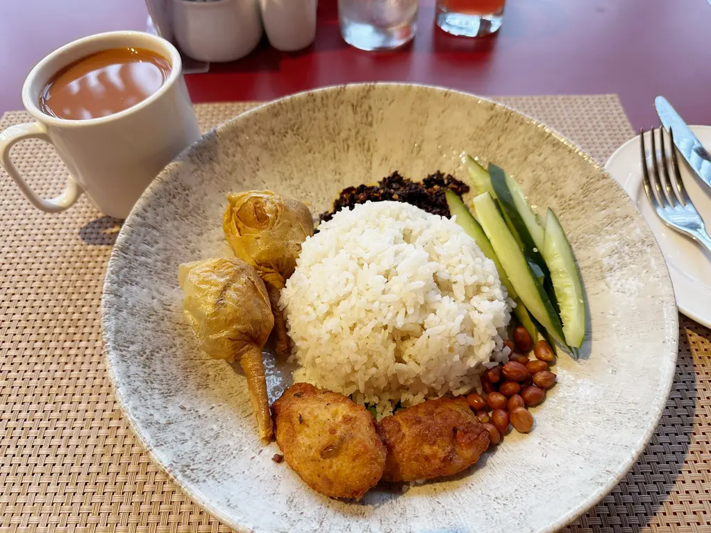 Vegan nasi lemak and teh park at Quan's Kitchen, Four Points by Sheraton Kuala Lumpur, Chinatown